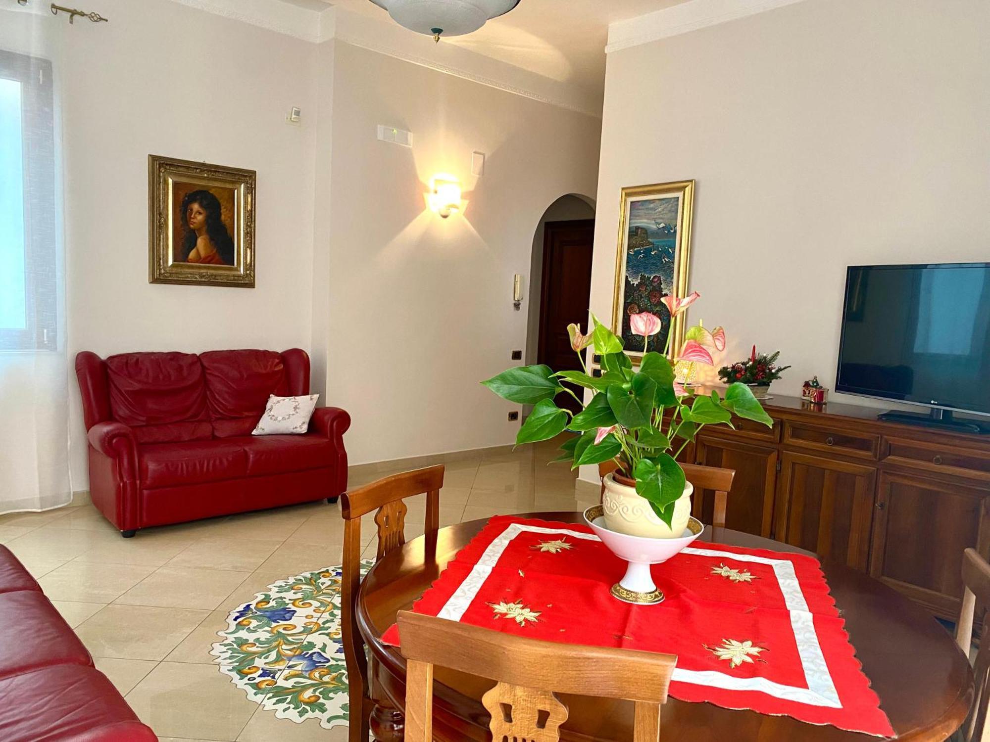 A Casa Di Don Peppino Apartment Salerno Ngoại thất bức ảnh